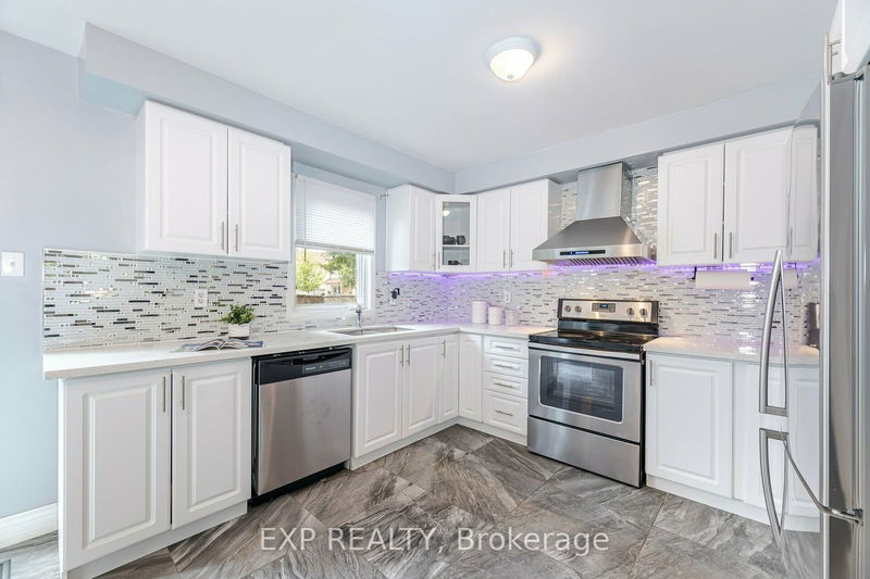 1 Sage Crt  Brampton, L6X 4J4 | Image 11