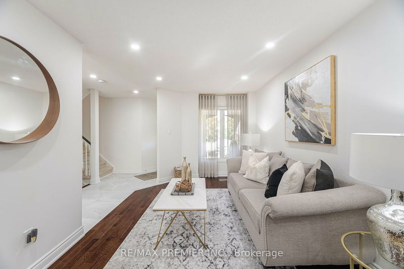 37 Furrows End  Brampton, L6Z 4S5 | Image 5