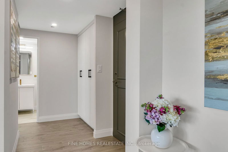  1612 - 260 Scarlett Rd  Toronto, M6N 4X6 | Image 23