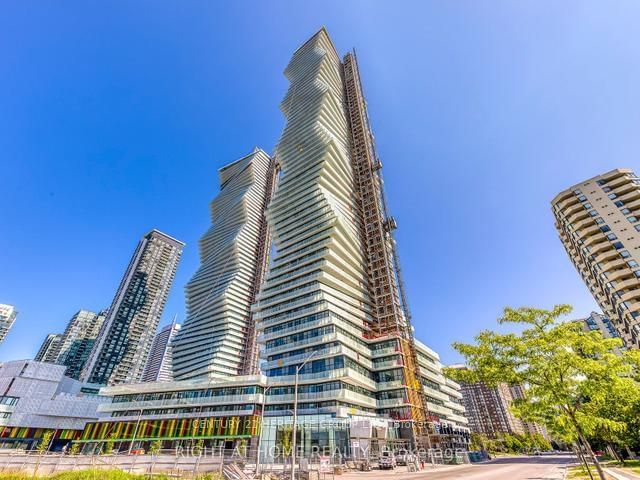home for lease on 4008-3900 Confederation Pkwy
