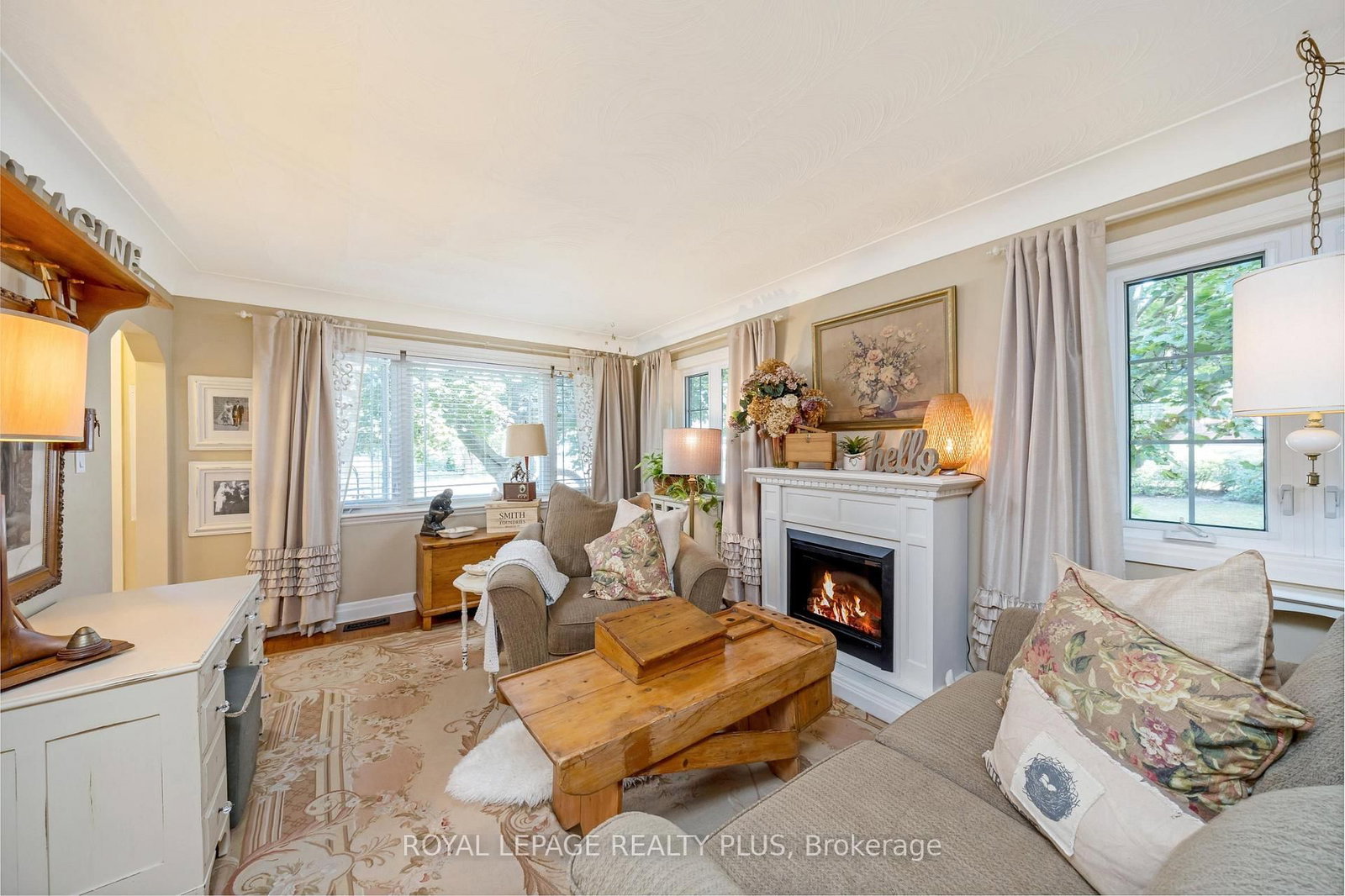 Listing Image 7