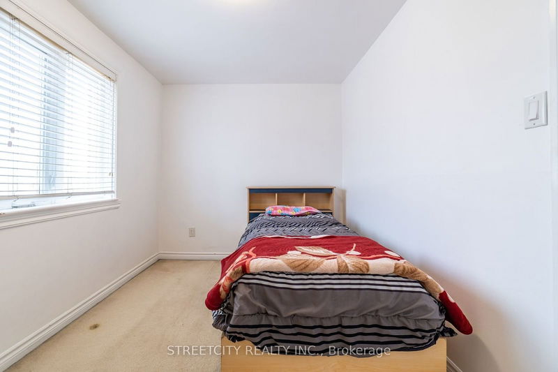 57 Town House Cres  Brampton, L6W 3C3 | Image 14