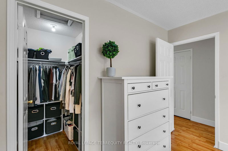 3971 Discovery Crt  Mississauga, L5N 7H8 | Image 15