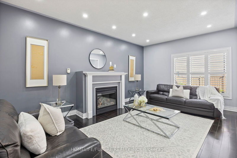 7 Vanwood Cres  Brampton, L6P 2X4 | Image 11