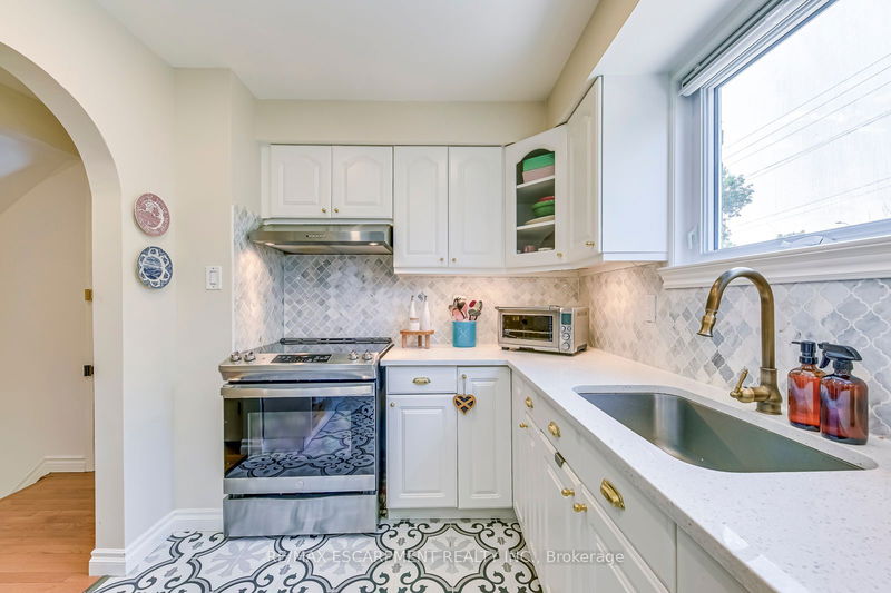 5010 Brady Ave  Burlington, L7L 3X6 | Image 14