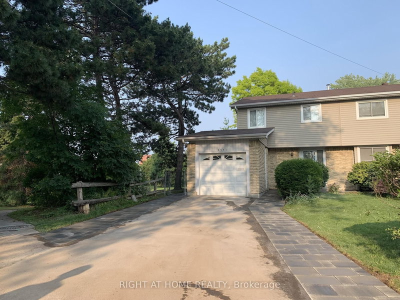 Lower - 3551 Autumnleaf Cres, Mississauga, L5L 1K6 | Image 3