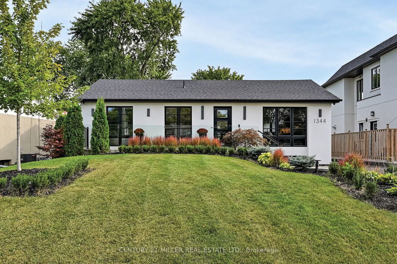 1344 Bridge Rd  Oakville, L6L 2C7 | Image 1