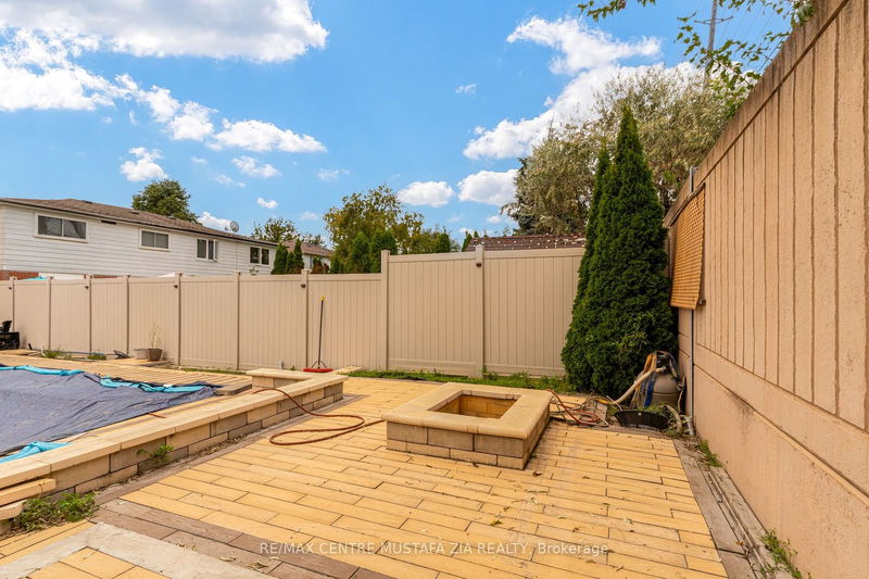 2283 Delkus Cres  Mississauga, L5A 1K8 | Image 36