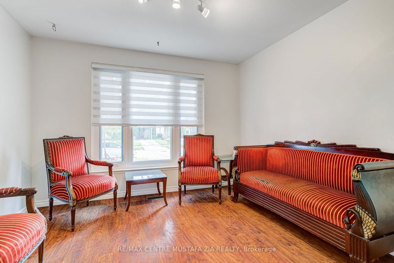 2283 Delkus Cres  Mississauga, L5A 1K8 | Image 7