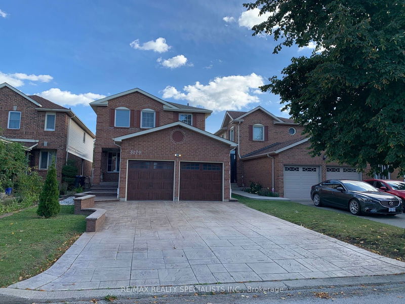 home for lease on 3270 Wilmar Crescent
