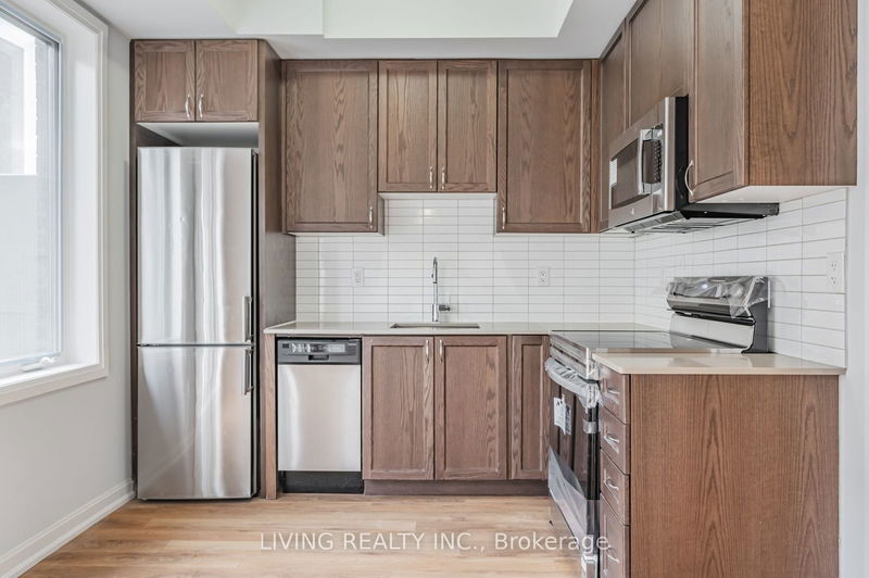 21 Caroline Carpenter Grve  Toronto, M3K 0B1 | Image 11