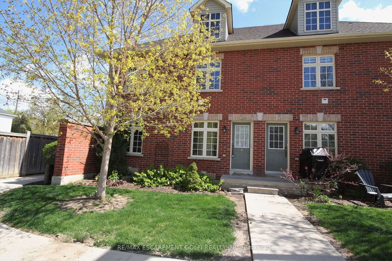 home for lease on 6-52 Queen Street S
