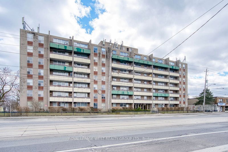  PH1 - 3621 Lake Shore Blvd W Toronto, M8W 4W2 | Image 2