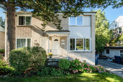 20 Skylark Rd  Toronto, M6S 4M4 | Image 1