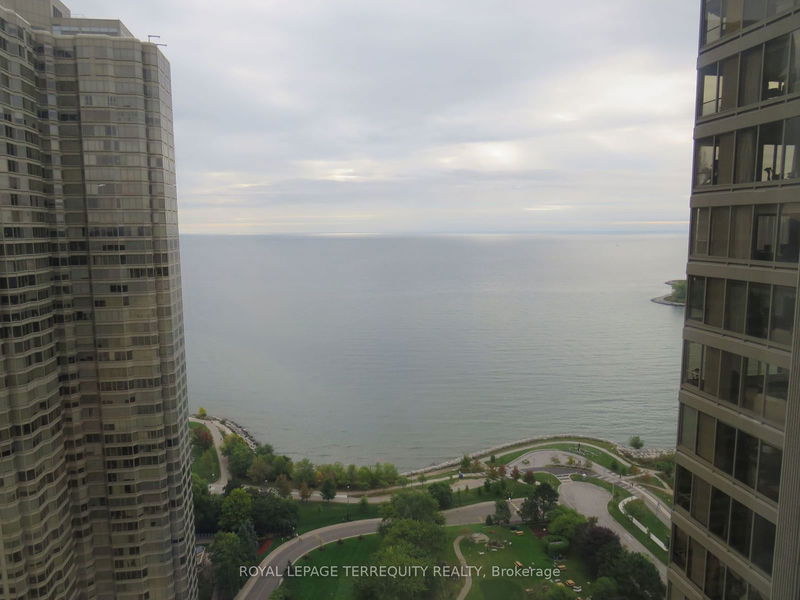  3305 - 2045 Lakeshore Blvd W Toronto, M8V 2Z6 | Image 15