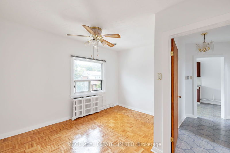 177 Harvie Ave  Toronto, M6E 4K5 | Image 27