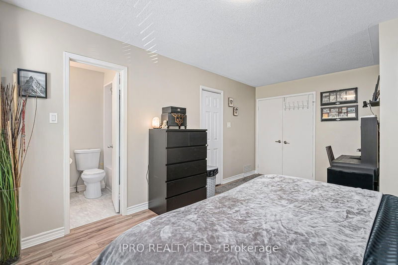 93 Corey Circ  Halton Hills, L7G 5L8 | Image 21