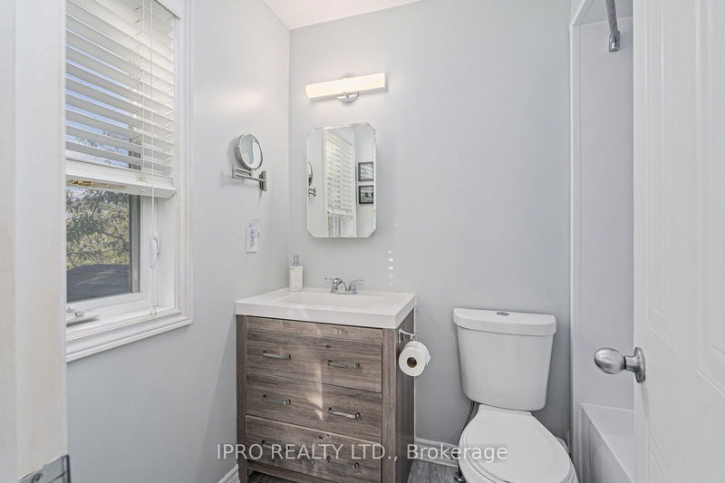 93 Corey Circ  Halton Hills, L7G 5L8 | Image 22