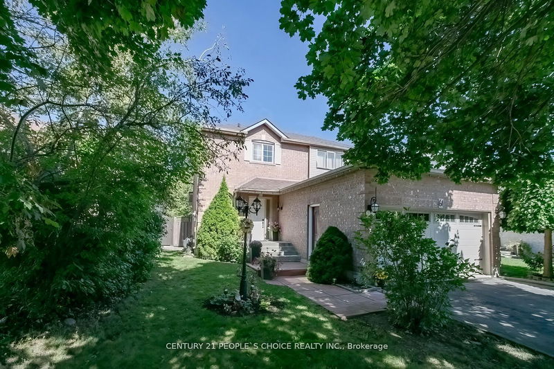 home for sale on 61 Mullis Crescent
