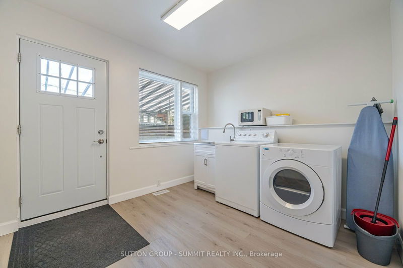 333 Concord Ave  Toronto, M6H 2P9 | Image 14