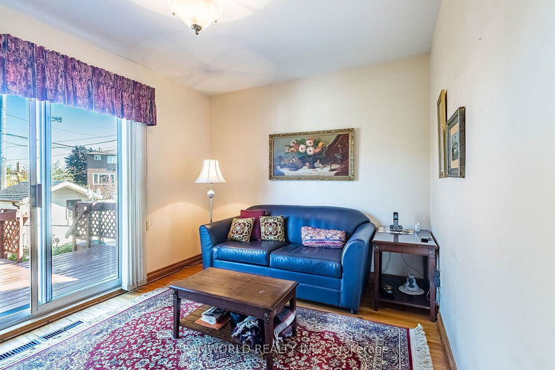 44 Watney Cres  Toronto, M3L 2C9 | Image 17