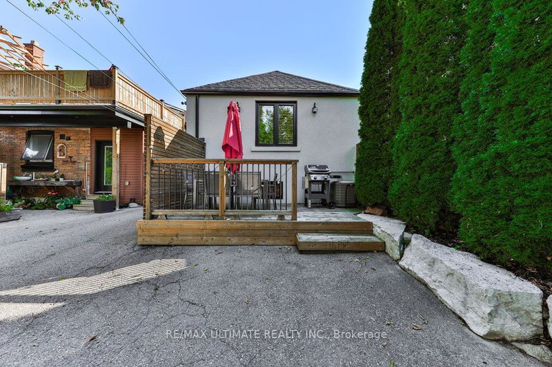 56 Rockcliffe Blvd  Toronto, M6N 4R5 | Image 32