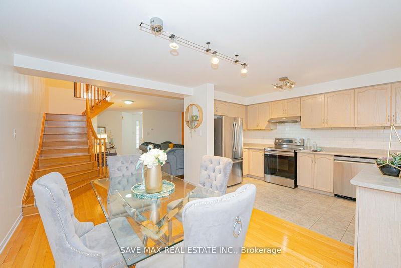 1014 Foxglove Pl  Mississauga, L5V 2N4 | Image 17