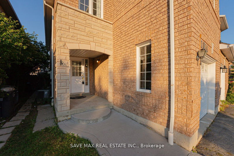 1014 Foxglove Pl  Mississauga, L5V 2N4 | Image 7