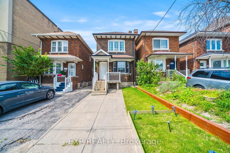 490 Caledonia Rd  Toronto, M6E 4V2 | Image 1