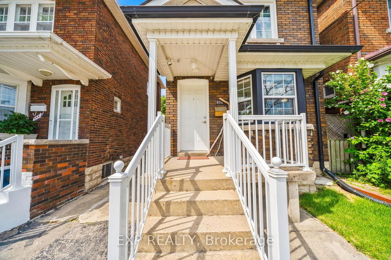 490 Caledonia Rd  Toronto, M6E 4V2 | Image 3