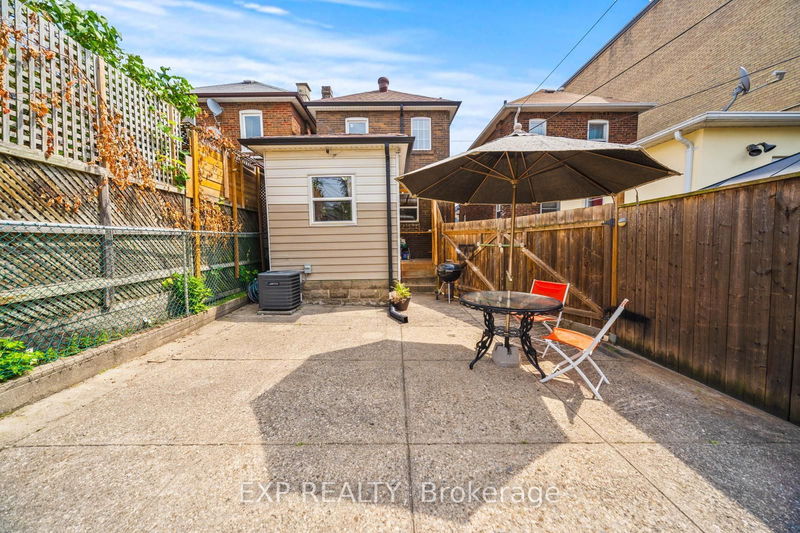 490 Caledonia Rd  Toronto, M6E 4V2 | Image 31