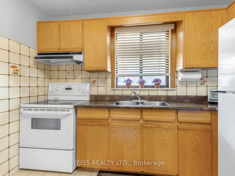 79 Cuffley Cres S Toronto, M3K 1X6 | Image 12