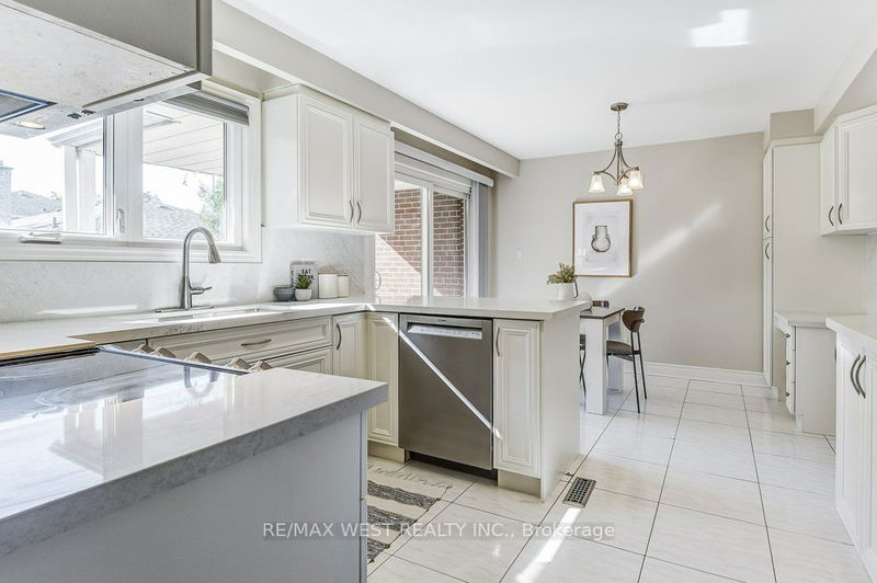 120 Neilson Dr  Toronto, M9C 1W2 | Image 12