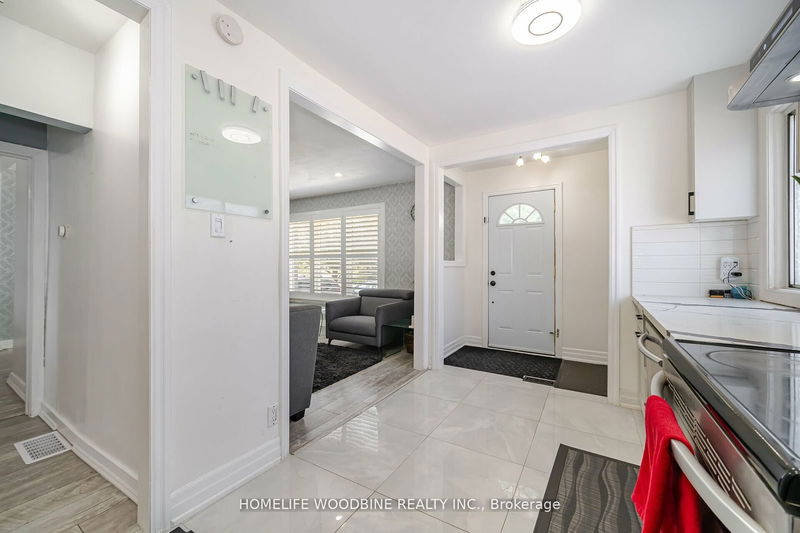 67 Allenby Ave  Toronto, M9W 1S7 | Image 9