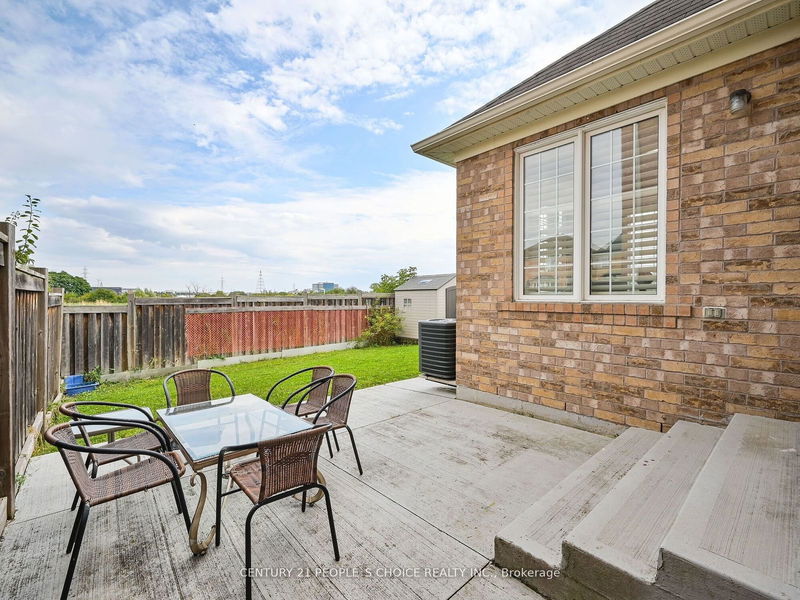 7269 Saint Barbara Blvd  Mississauga, L5W 0C1 | Image 39