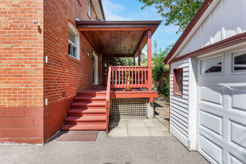 17 Edilou Dr  Toronto, M8W 4B1 | Image 21