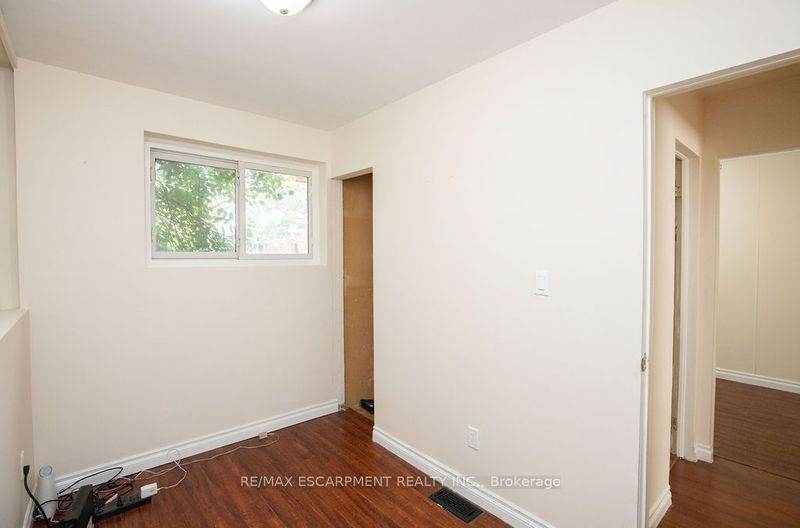 2090 Linmouth Terr  Burlington, L7P 1Y4 | Image 29