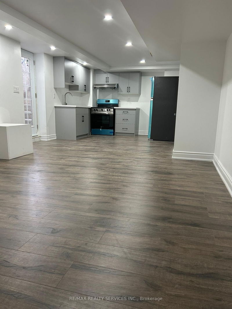home for lease on 1 Wonder Way