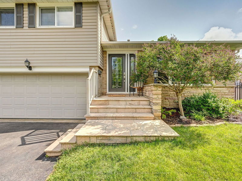 5 Core Cres  Brampton, L6W 2G6 | Image 5