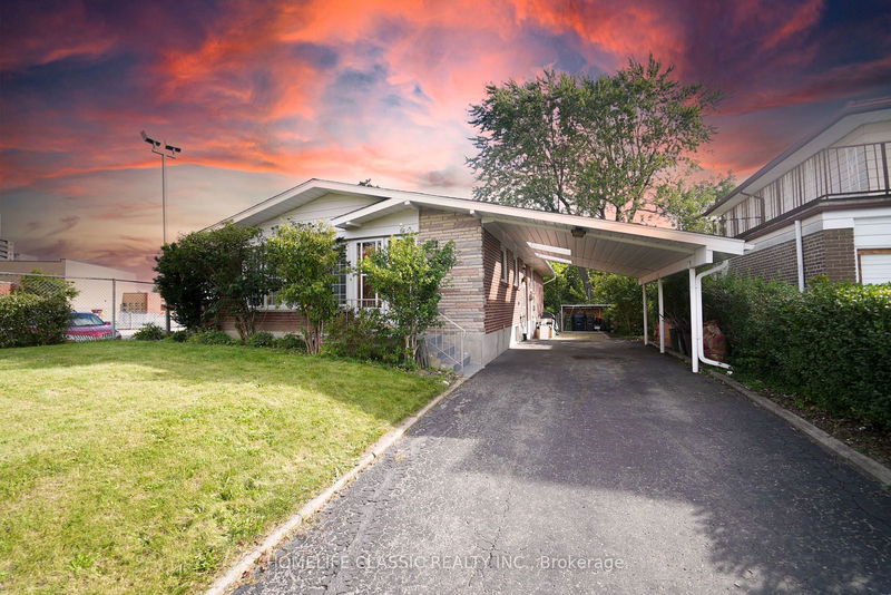 93 Mount Olive Dr  Toronto, M9V 2C9 | Image 2