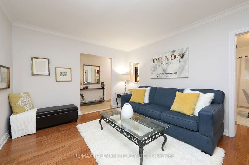 15 Smallwood Dr  Toronto, M3M 1K9 | Image 2