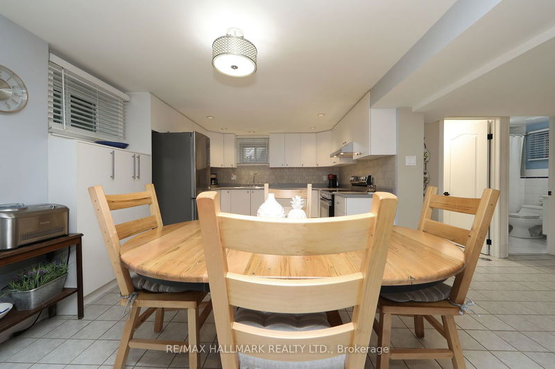 15 Smallwood Dr  Toronto, M3M 1K9 | Image 20