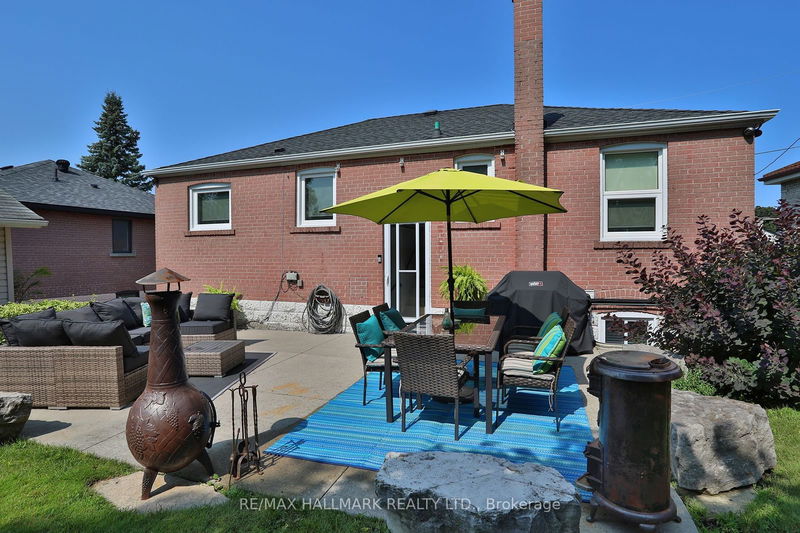 15 Smallwood Dr  Toronto, M3M 1K9 | Image 28