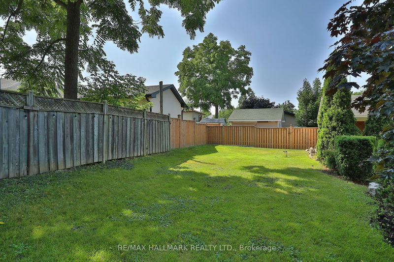 15 Smallwood Dr  Toronto, M3M 1K9 | Image 29