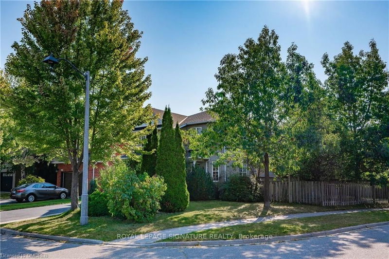 1278 Brillinger St  Oakville, L6M 3S5 | Image 3