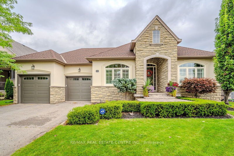 25 Young Crt  Orangeville, L9W 0A8 | Image 1