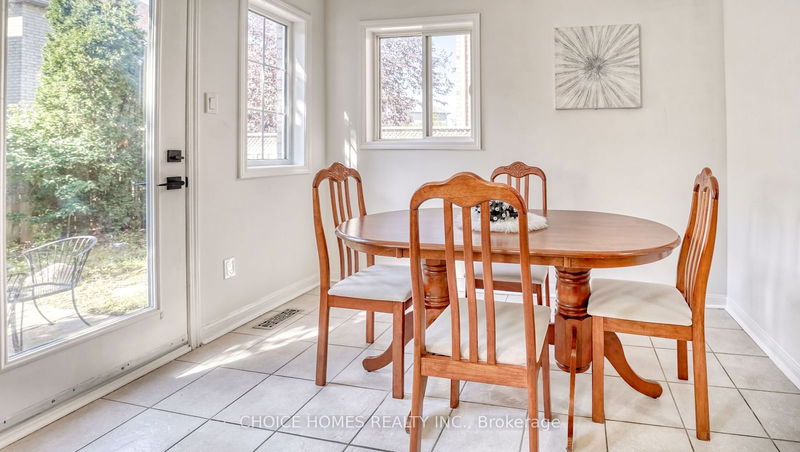 16 Starfish Crt  Brampton, L6R 2R5 | Image 18