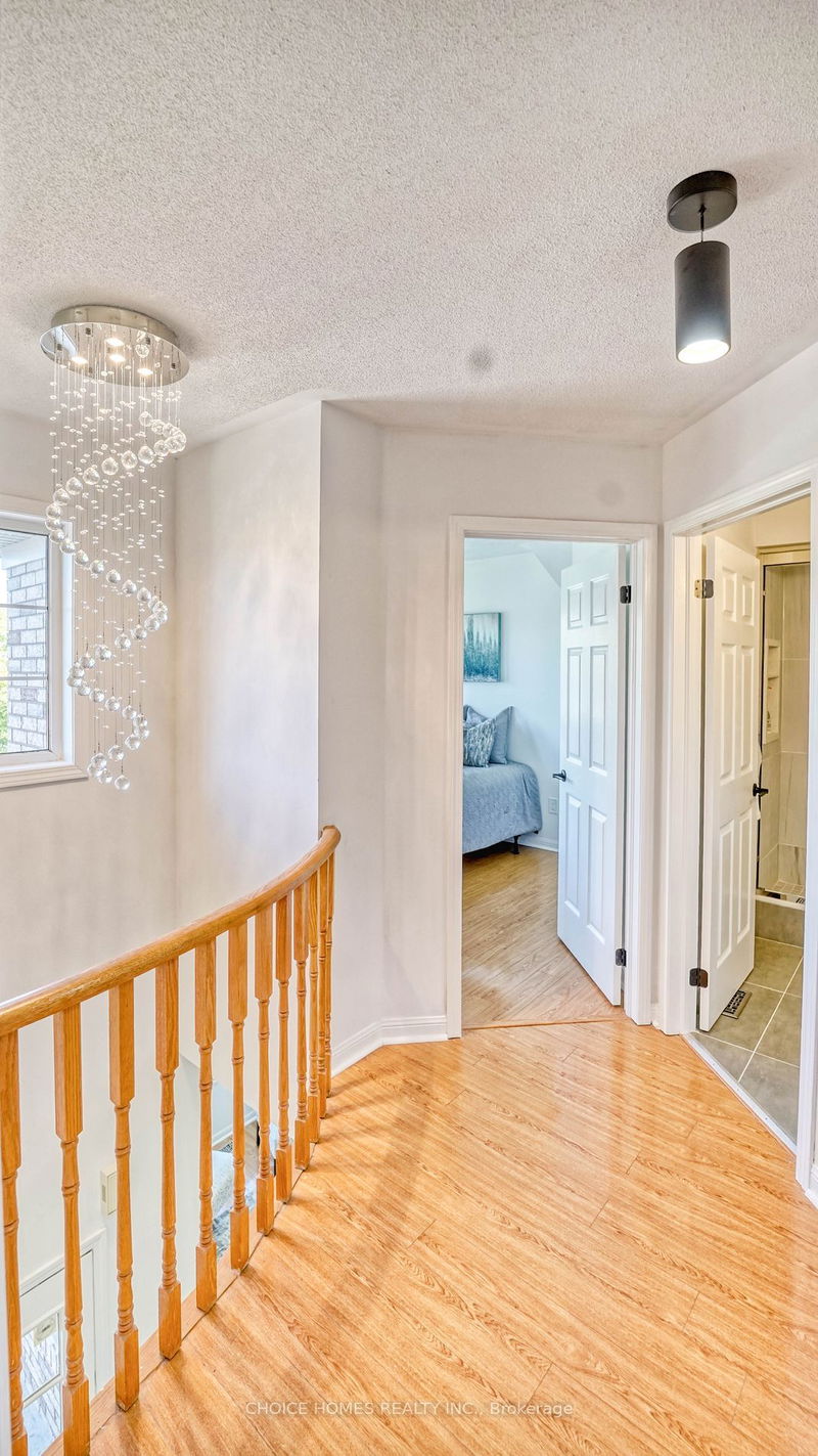 16 Starfish Crt  Brampton, L6R 2R5 | Image 30