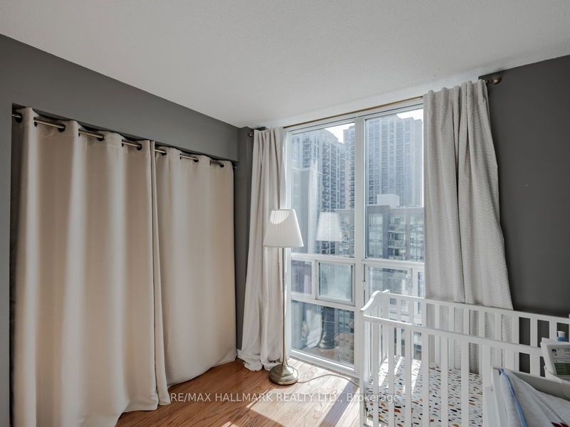  PH15 - 11 Michael Power Pl  Toronto, M9A 5G3 | Image 18