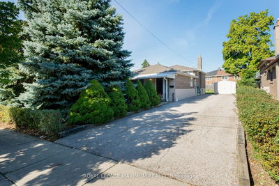 90 Goldsboro Rd  Toronto, N9L 1A8 | Image 1